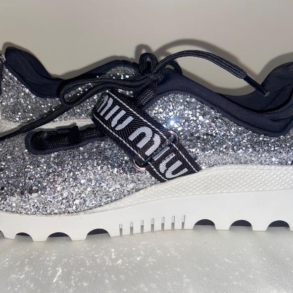 BRAND NEW MIU MIU Platform Metallic Silver Glitter Slip-on Sneakers Size 39.5 - Picture 2 of 3